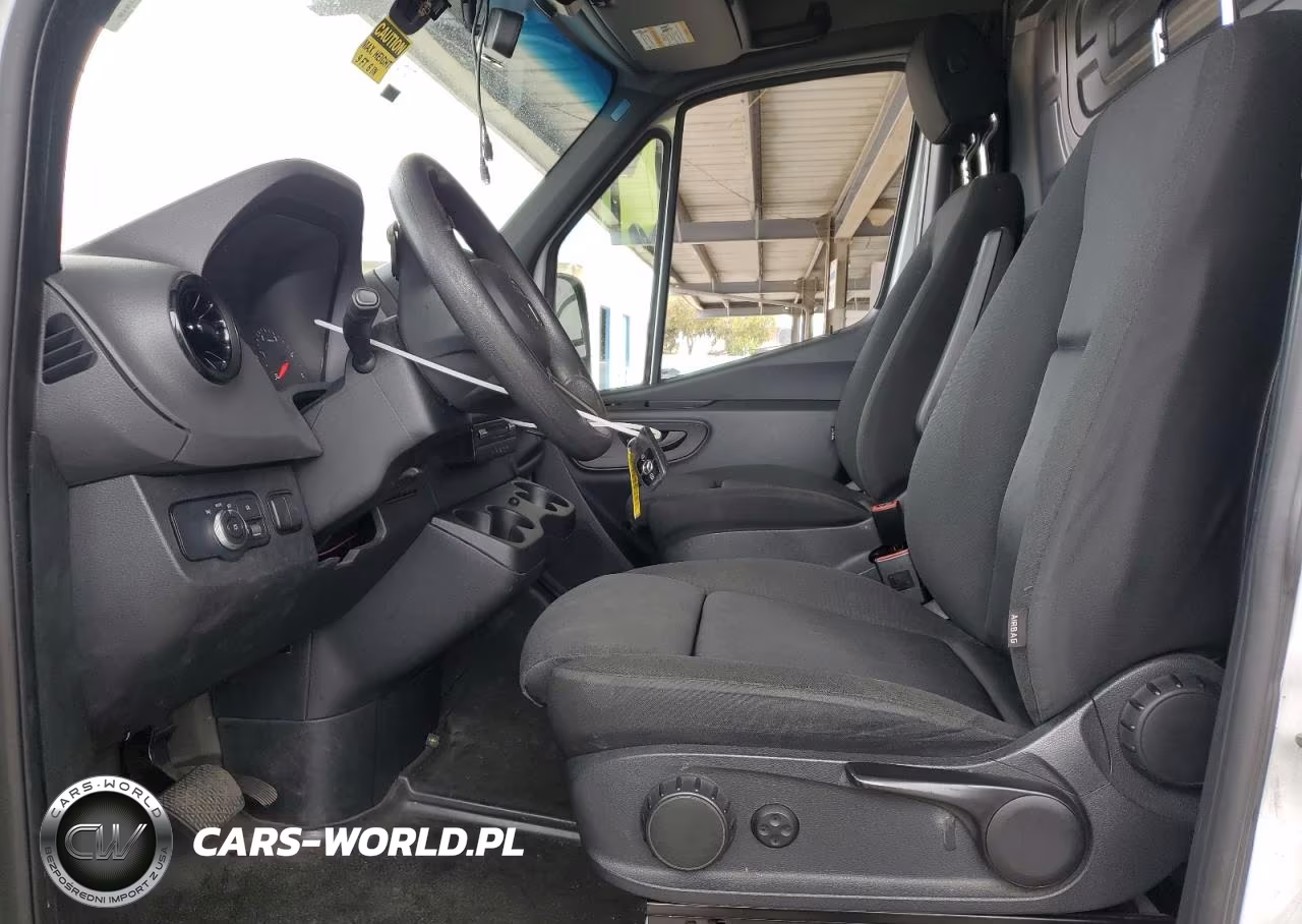 2020 Mercedes-Benz Sprinter 2500 VIN:W1X4EBHY2LP245189 - 7