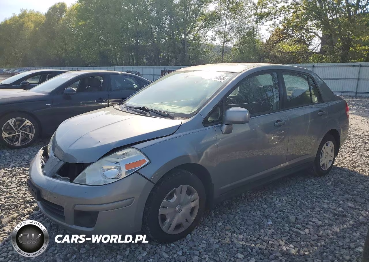 2010 Nissan Versa 1.8 S