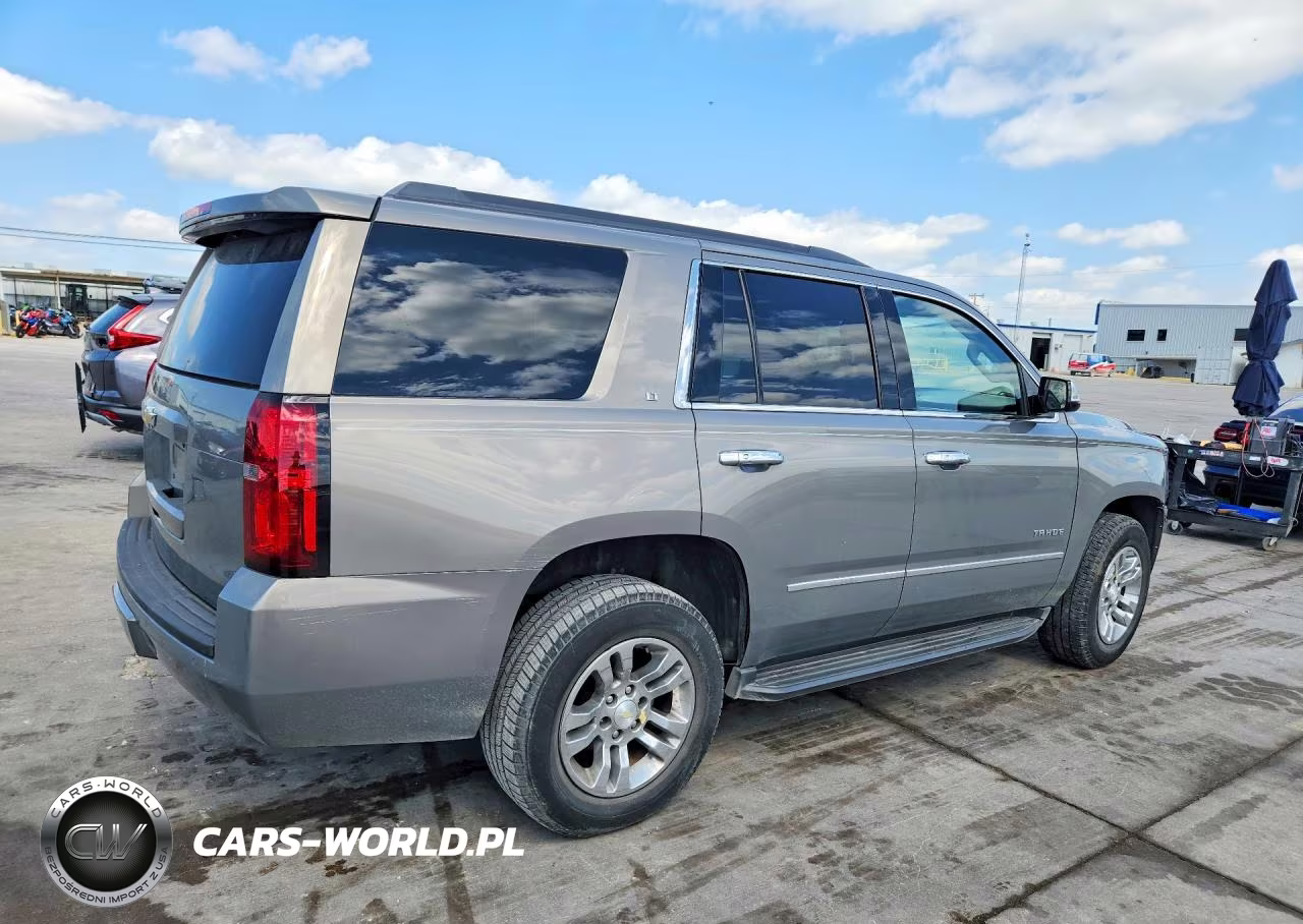 2017 Chevrolet Tahoe C1500 Lt VIN:1GNSCBKC7HR170146 - 3