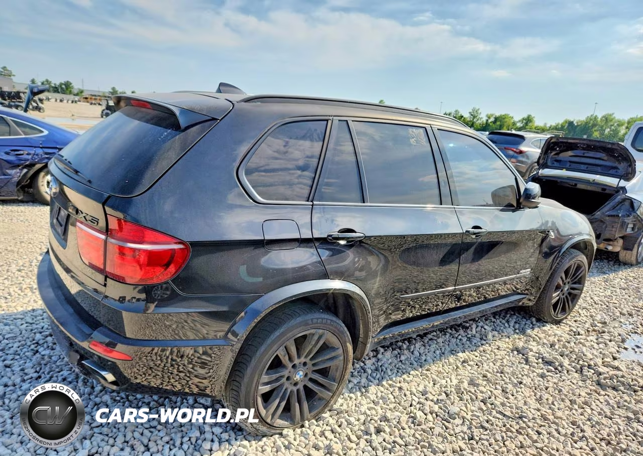 2013 BMW X5 xDrive35I VIN:5UXZV4C57D0E14665 - 3