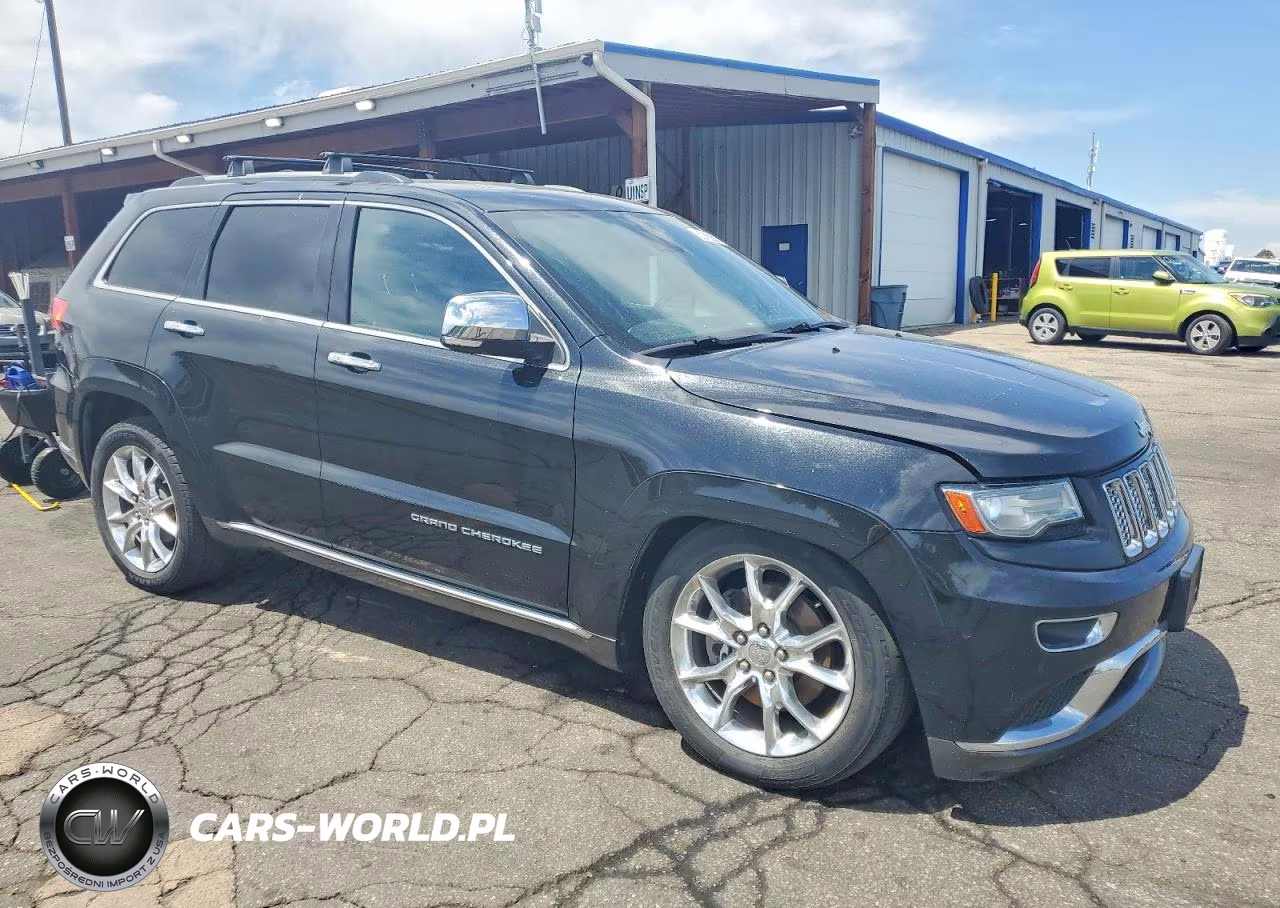 2014 Jeep Grand Cherokee Summit VIN:1C4RJFJTXEC179900 - 4
