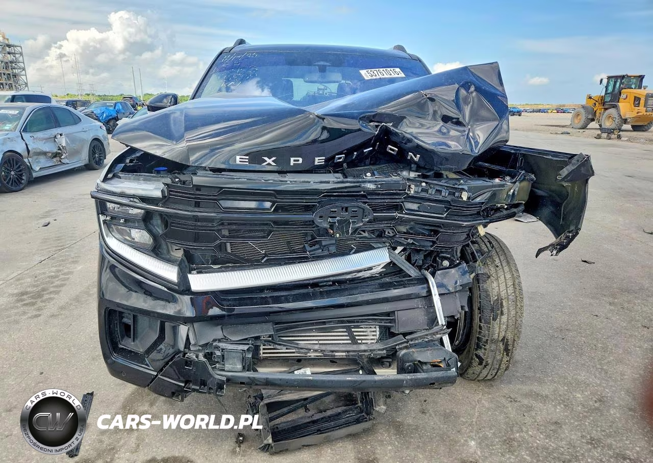 2025 Ford Expedition Max Platinum VIN:1FMJK1M86SEA15964 - 5