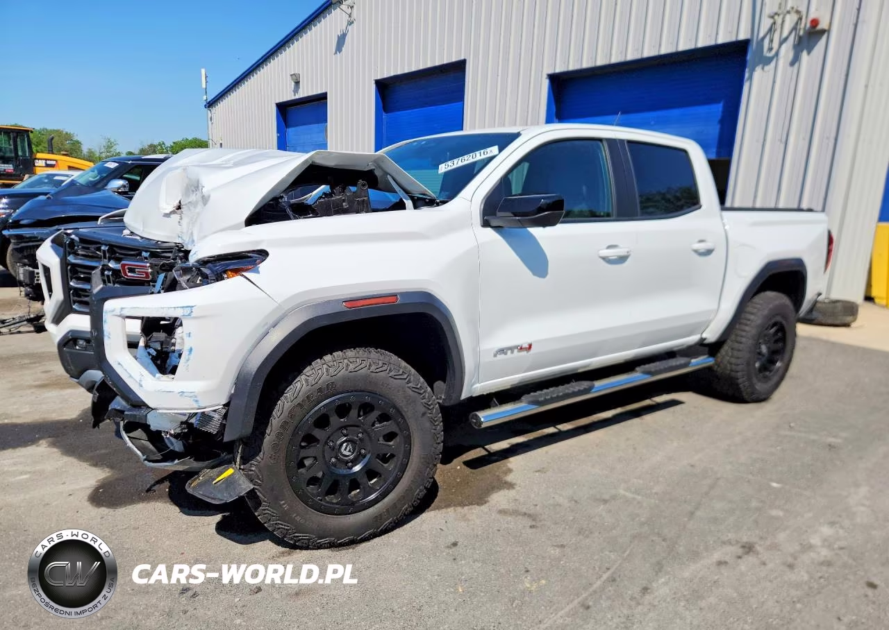 2024 GMC Canyon At4