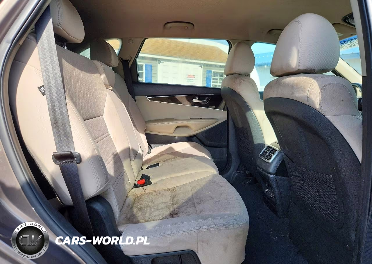 2019 Kia Sorento Lx VIN:5XYPGDA36KG434043 - 11