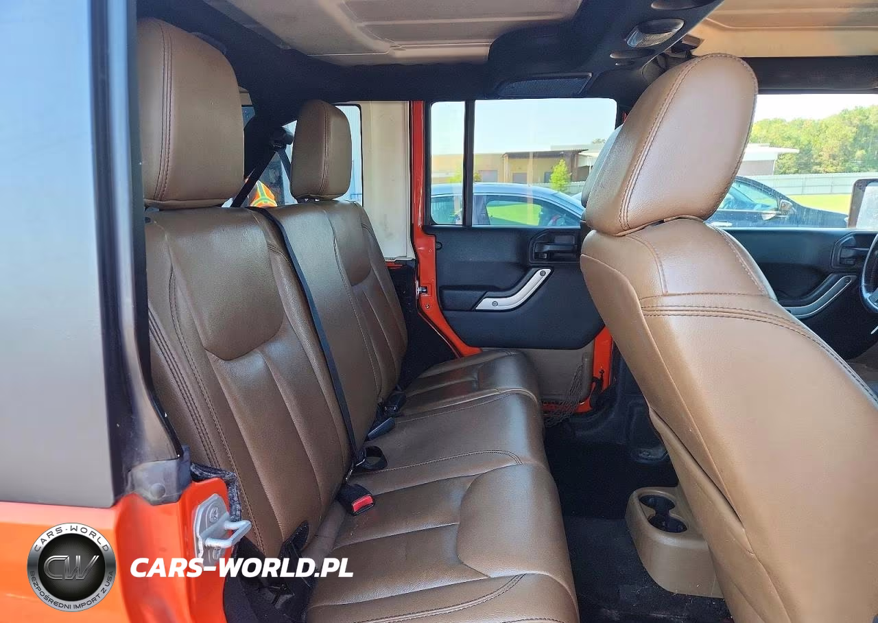 2015 Jeep Wrangler Unlimited Sahara VIN:1C4BJWEG6FL629834 - 11