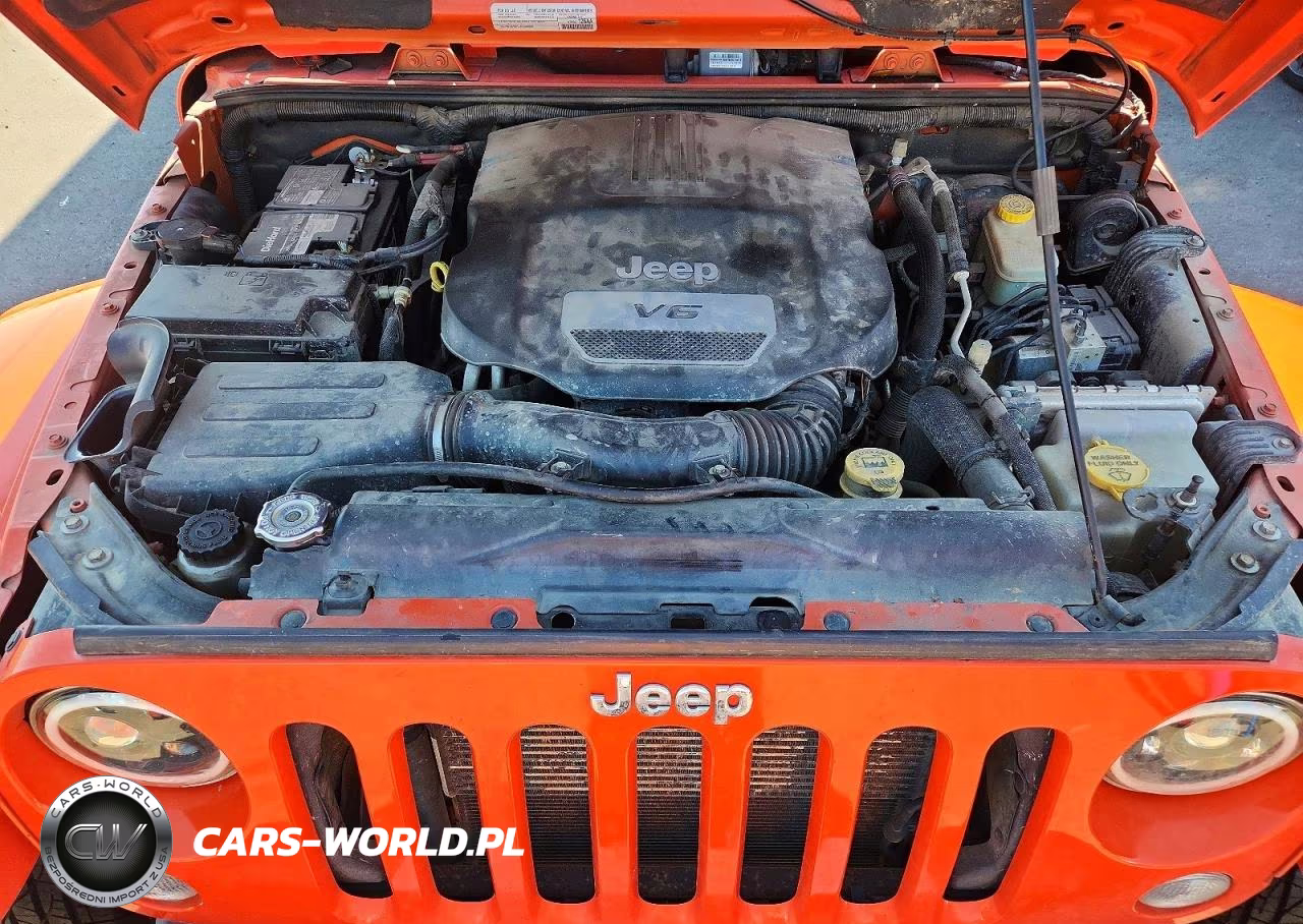 2015 Jeep Wrangler Unlimited Sahara VIN:1C4BJWEG6FL629834 - 12