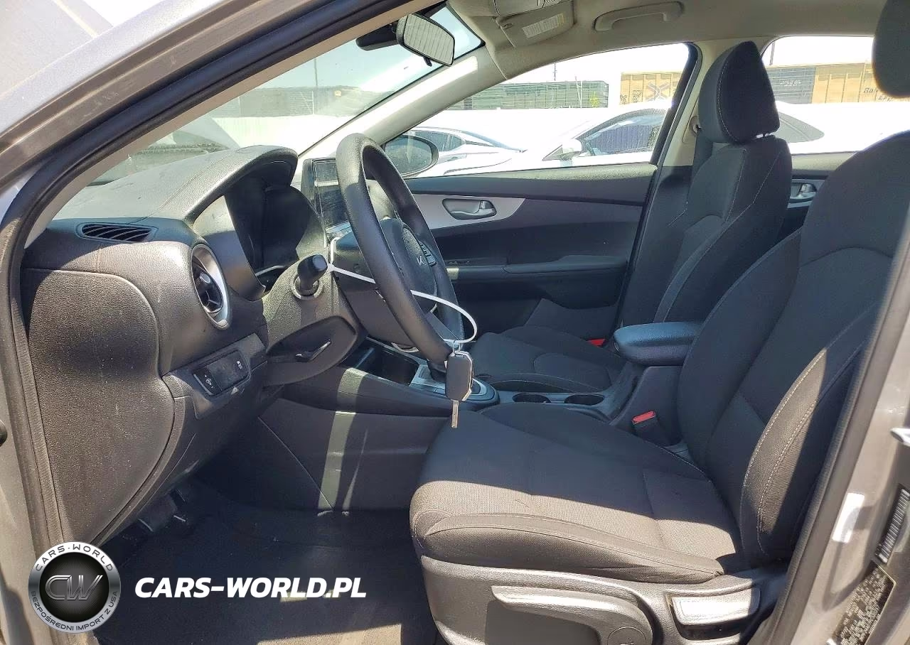 2023 Kia Forte Lxs VIN:3KPF24AD7PE520257 - 7