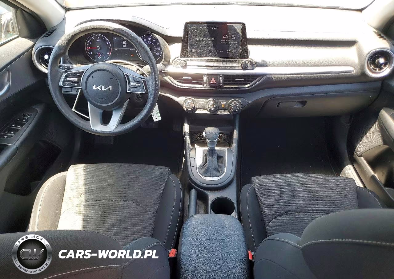 2023 Kia Forte Lxs VIN:3KPF24AD7PE520257 - 8