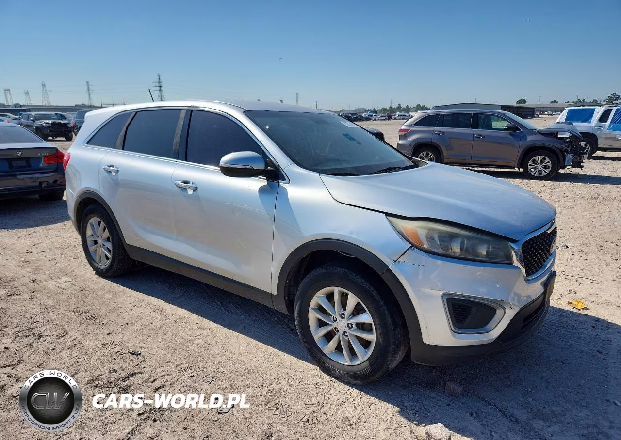 2018 Kia Sorento L VIN:5XYPG4A33JG351314 - 4