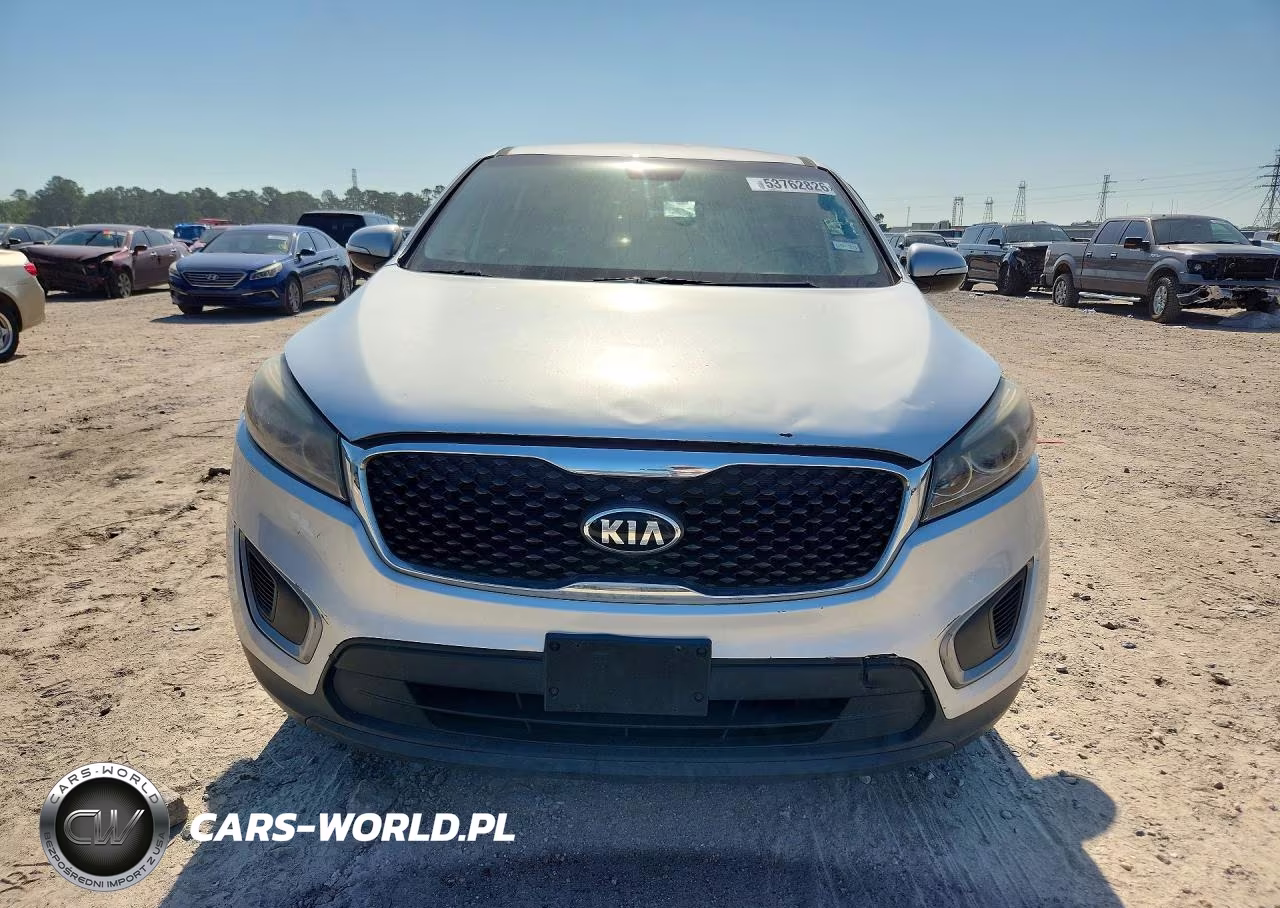2018 Kia Sorento L VIN:5XYPG4A33JG351314 - 5