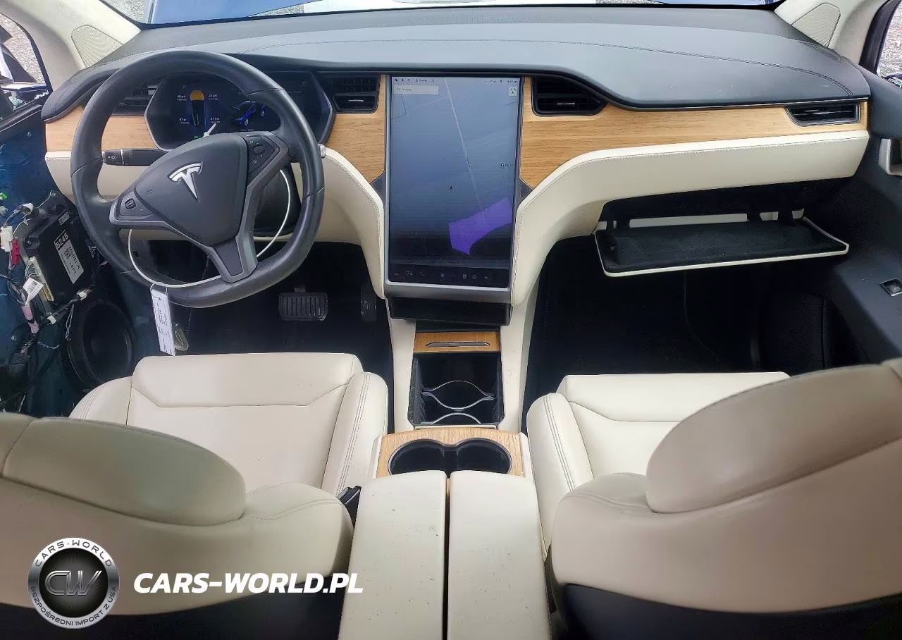 2018 Tesla Model X VIN:5YJXCAE27JF105224 - 8
