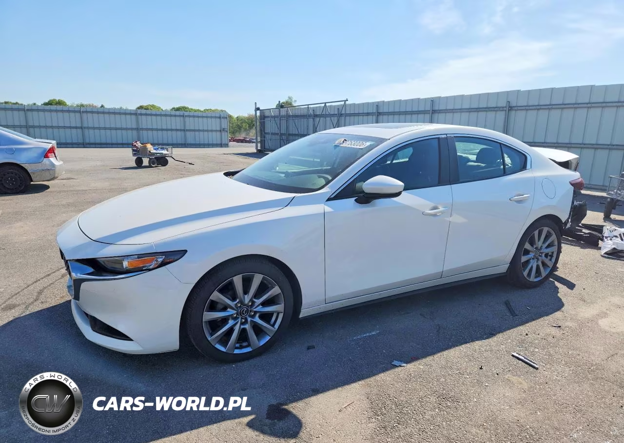 2023 Mazda 3 Preferred – zdjęcie 1 z 12