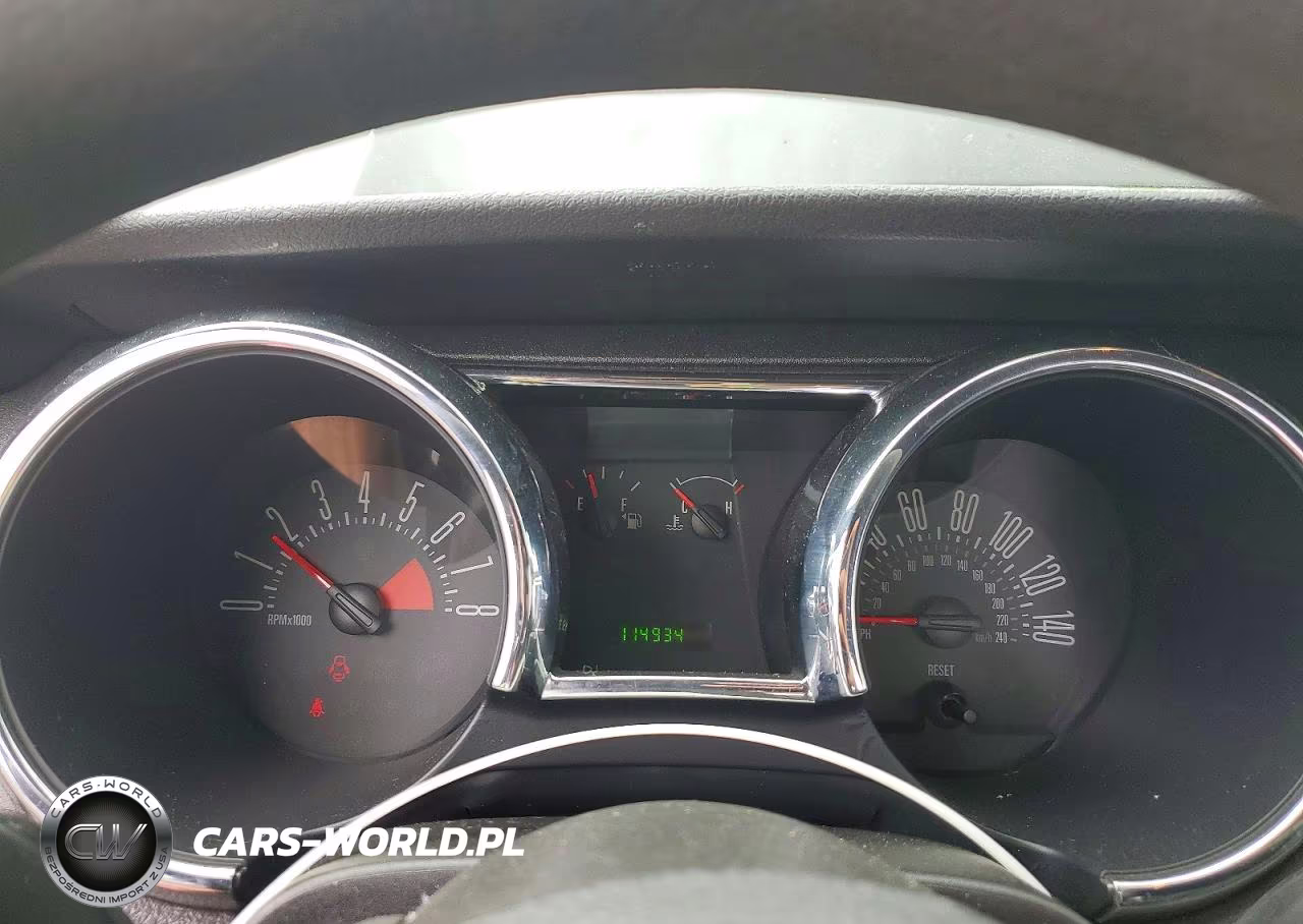 2005 Ford Mustang Gt VIN:1ZVFT82HX55241235 - 9