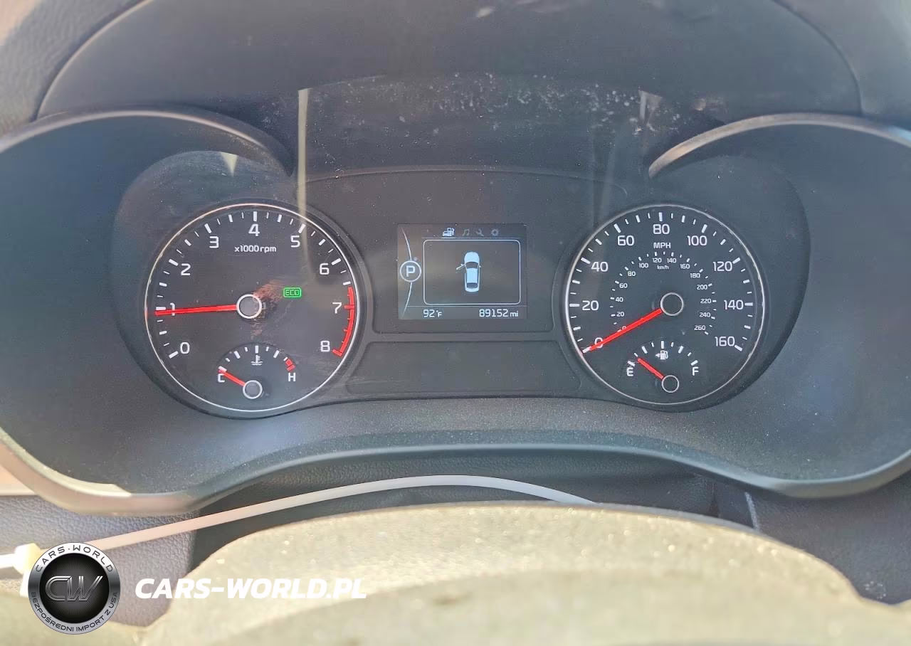 2018 Kia Optima Lx VIN:KNAGT4L35J5219623 - 9