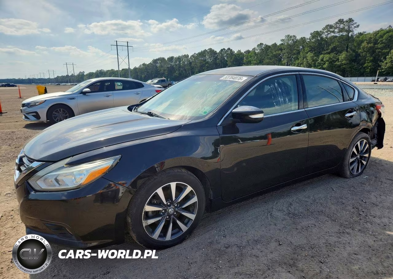 2017 Nissan Altima – zdjęcie 1 z 12