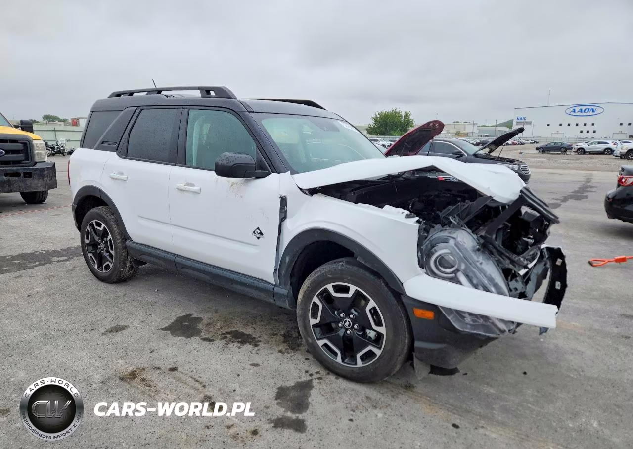 2024 Ford Bronco Sport Outer Banks VIN:3FMCR9C64RRE77062 - 4