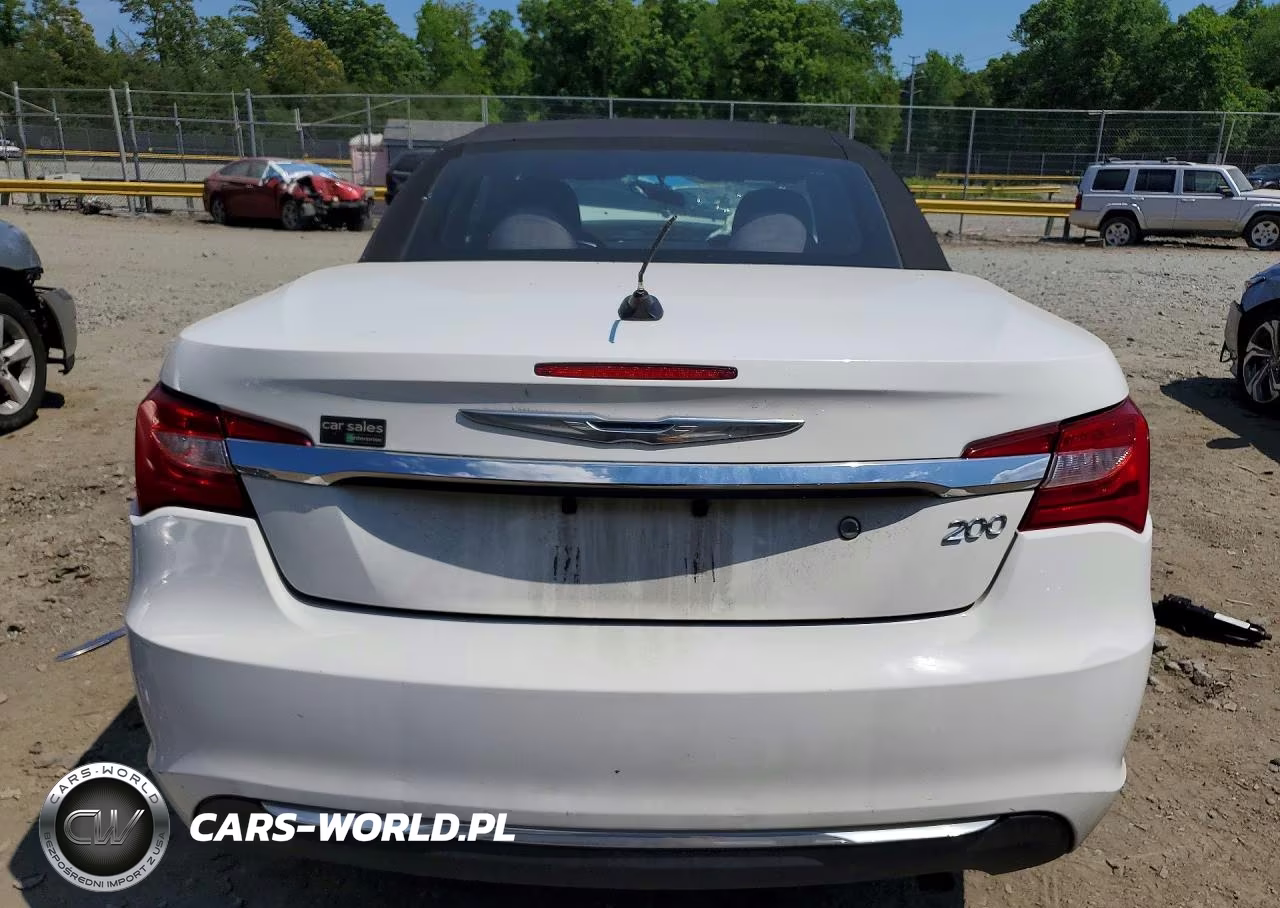 2013 Chrysler 200 Touring VIN:1C3BCBEB3DN526738 - 6