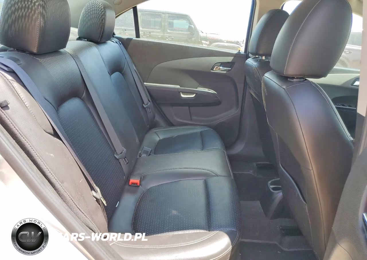2016 Chevrolet Sonic Ltz VIN:1G1JE5SB7G4153827 - 10