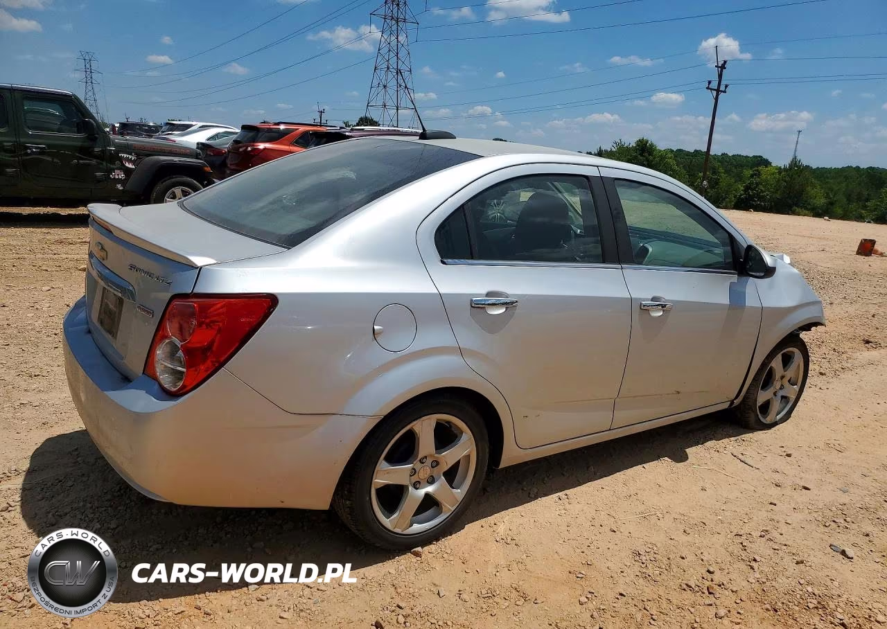 2016 Chevrolet Sonic Ltz VIN:1G1JE5SB7G4153827 - 3