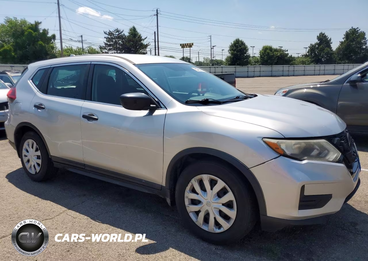 2018 Nissan Rogue S VIN:5N1AT2MV5JC731998 - 4