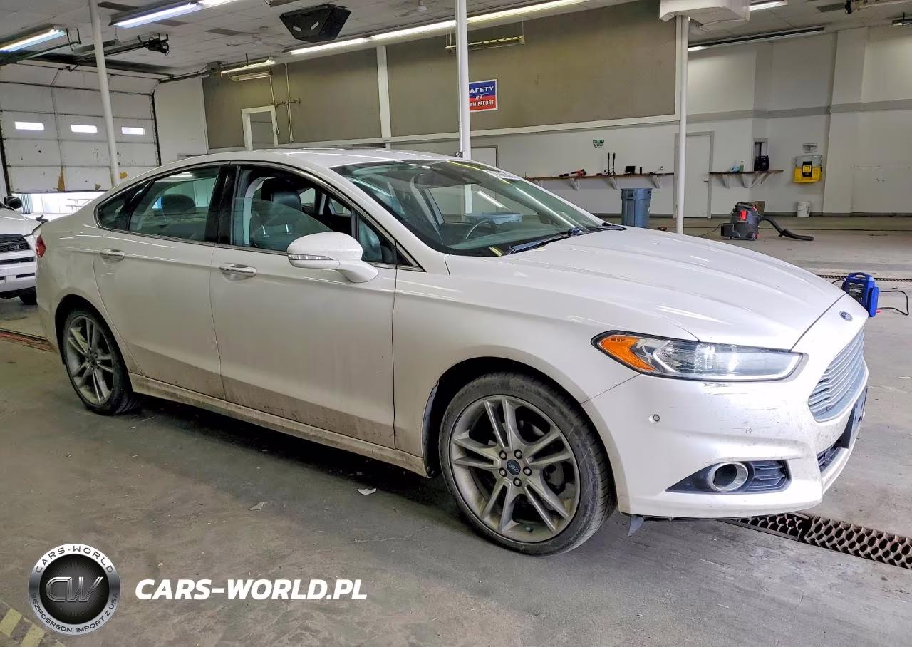 2013 Ford Fusion Titanium VIN:3FA6P0K99DR326361 - 4