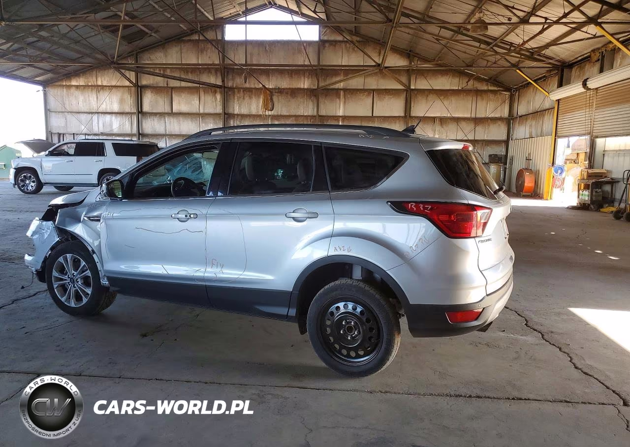2019 Ford Escape VIN:1FMCU0HDXKUB62413 - 2