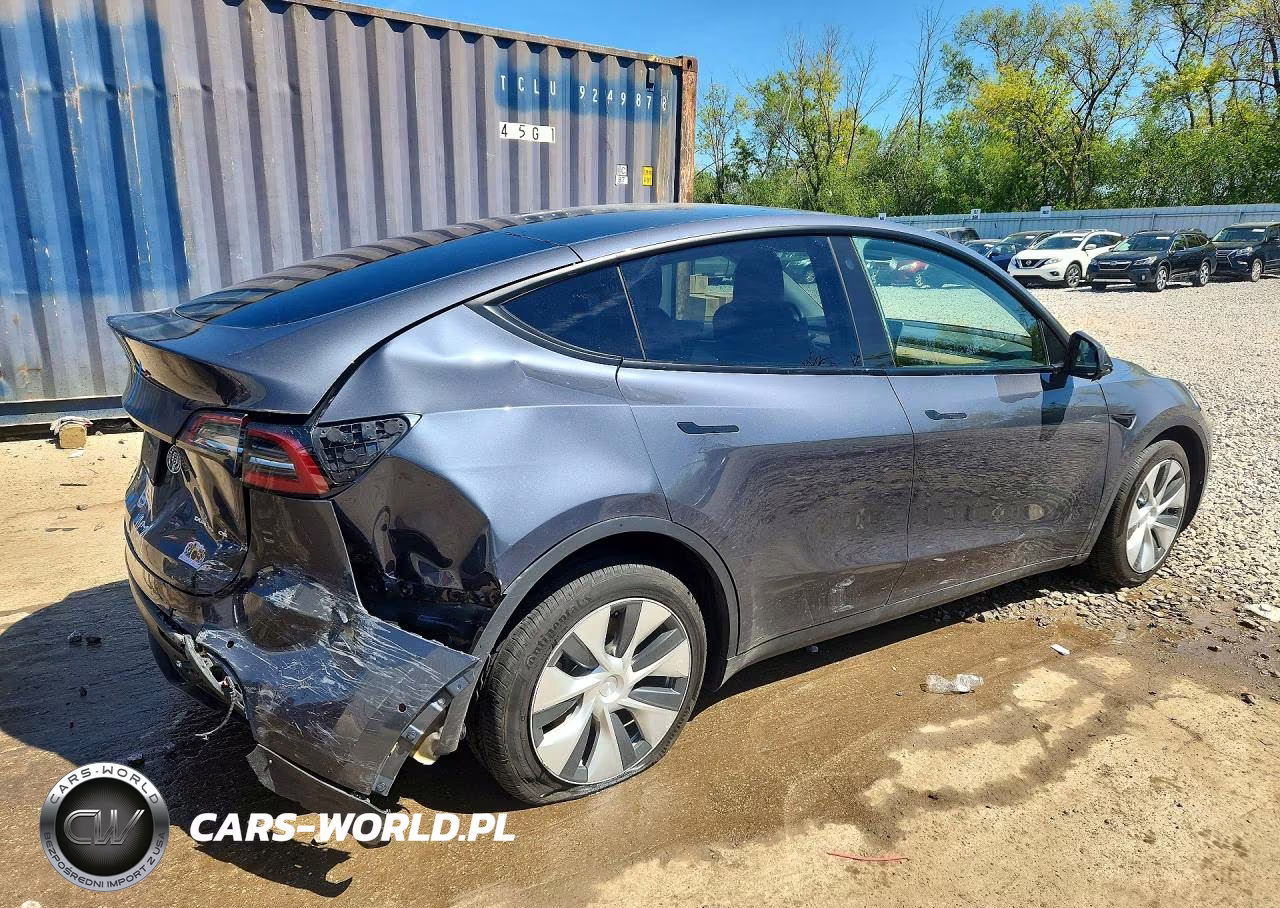 2022 Tesla Model Y VIN:7SAYGAEE0NF382647 - 3