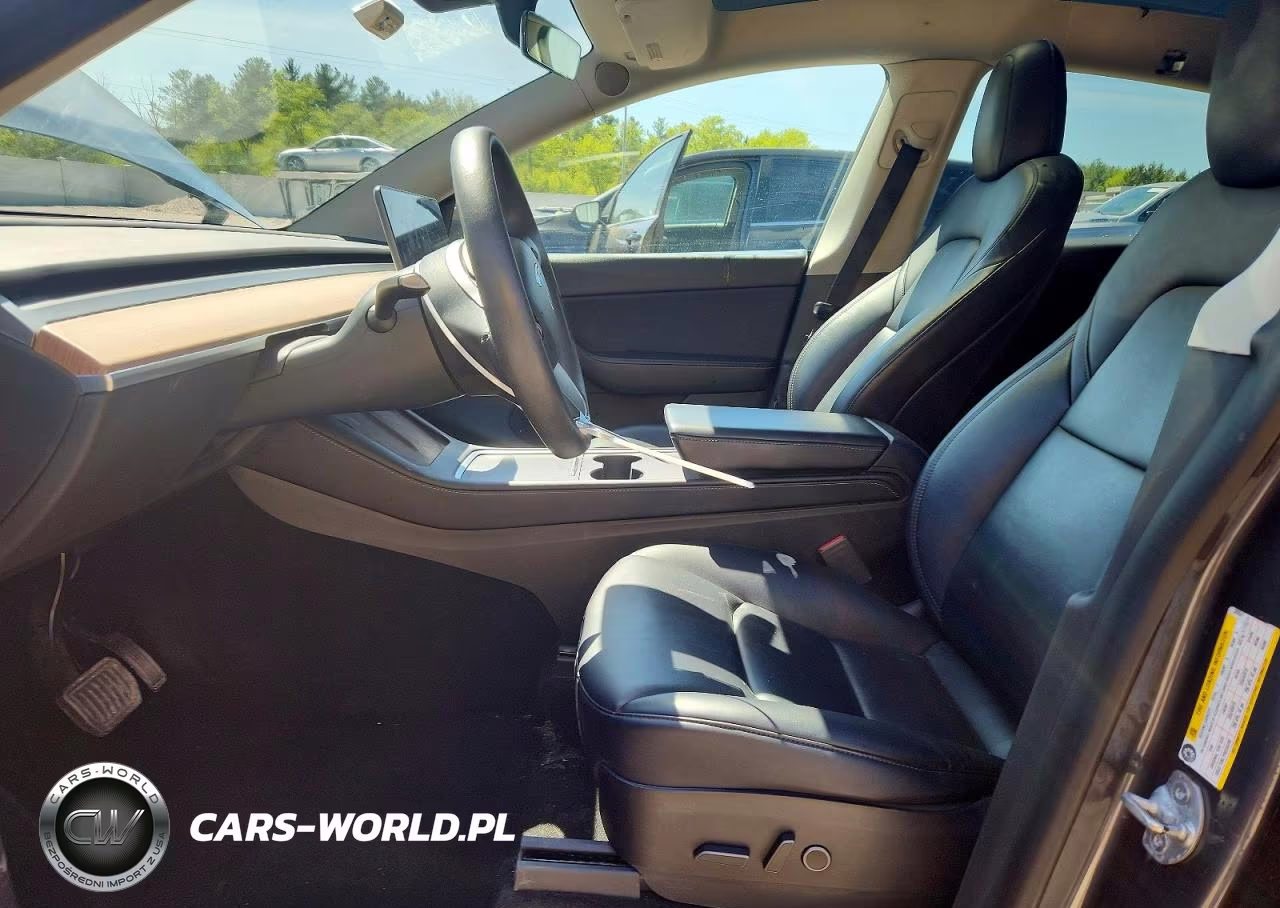 2022 Tesla Model Y VIN:7SAYGAEE0NF382647 - 7