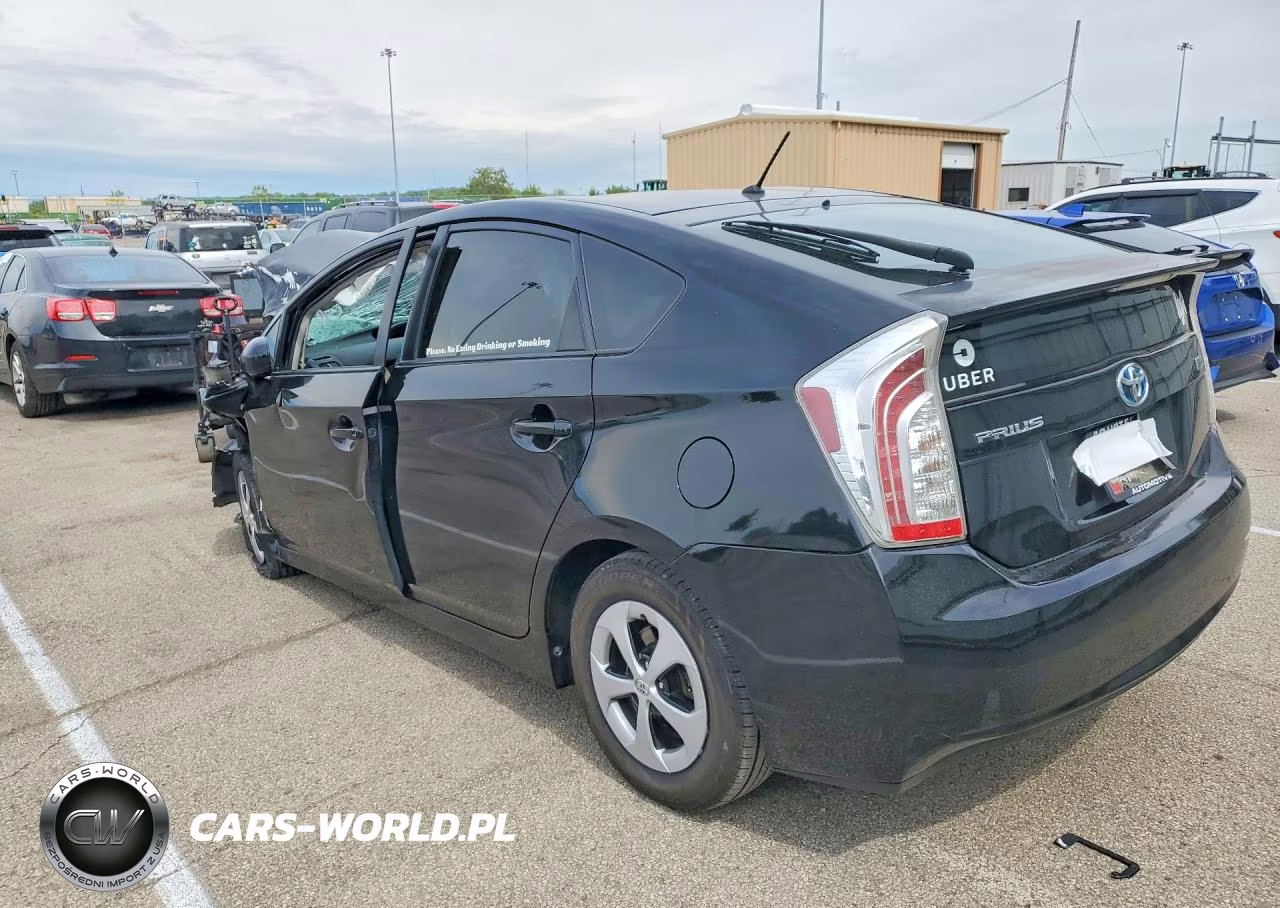 2013 Toyota Prius Two VIN:JTDKN3DU9D5588322 - 2
