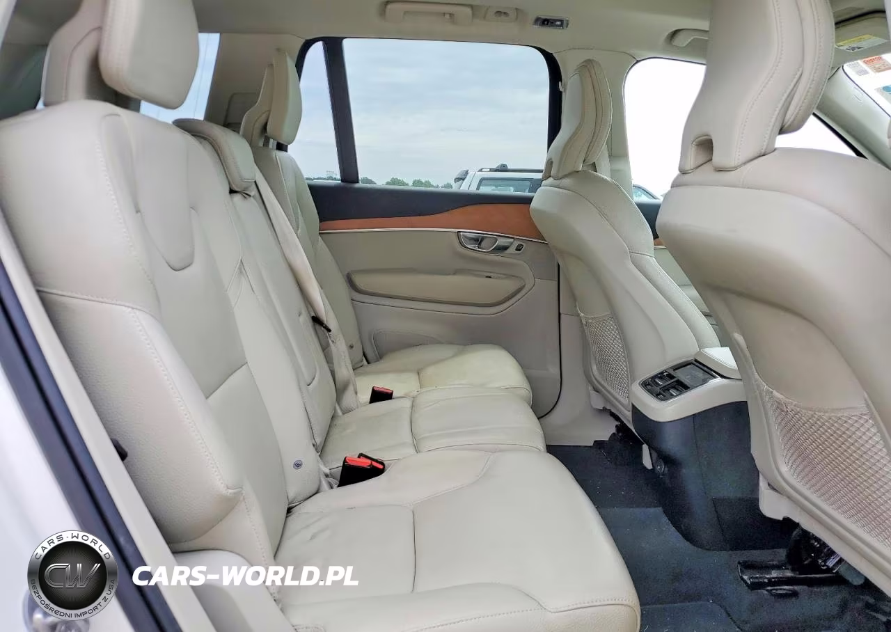 2022 Volvo Xc90 T6 Momentum VIN:YV4A22PK9N1830640 - 11