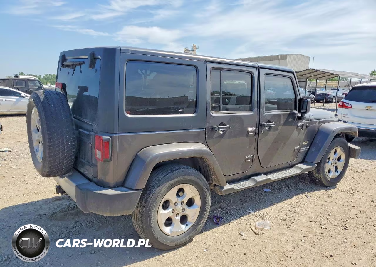 2014 Jeep Wrangler Unlimited Sahara VIN:1C4BJWEGXEL266047 - 3