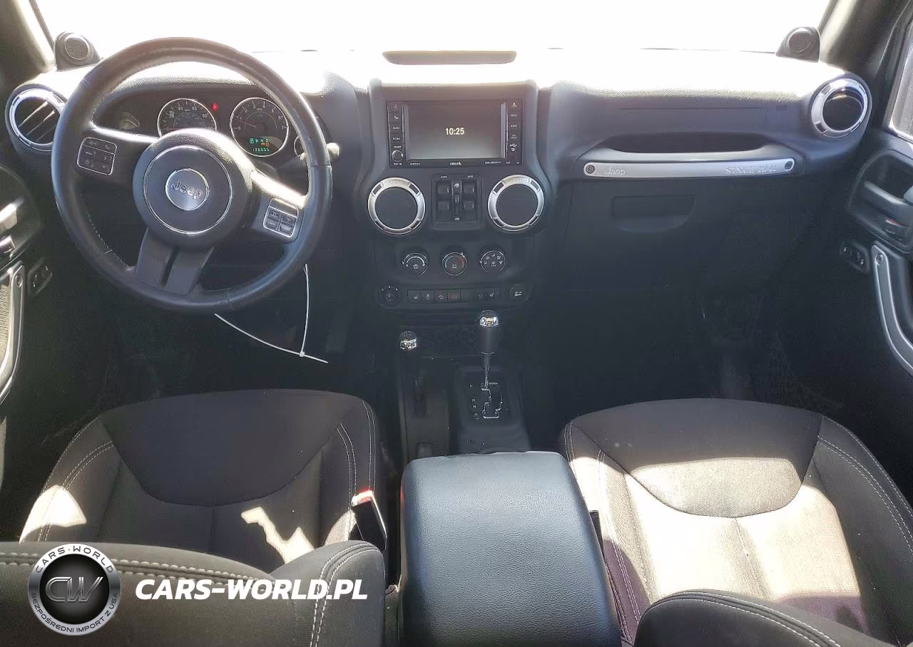 2014 Jeep Wrangler Unlimited Sahara VIN:1C4BJWEGXEL266047 - 8