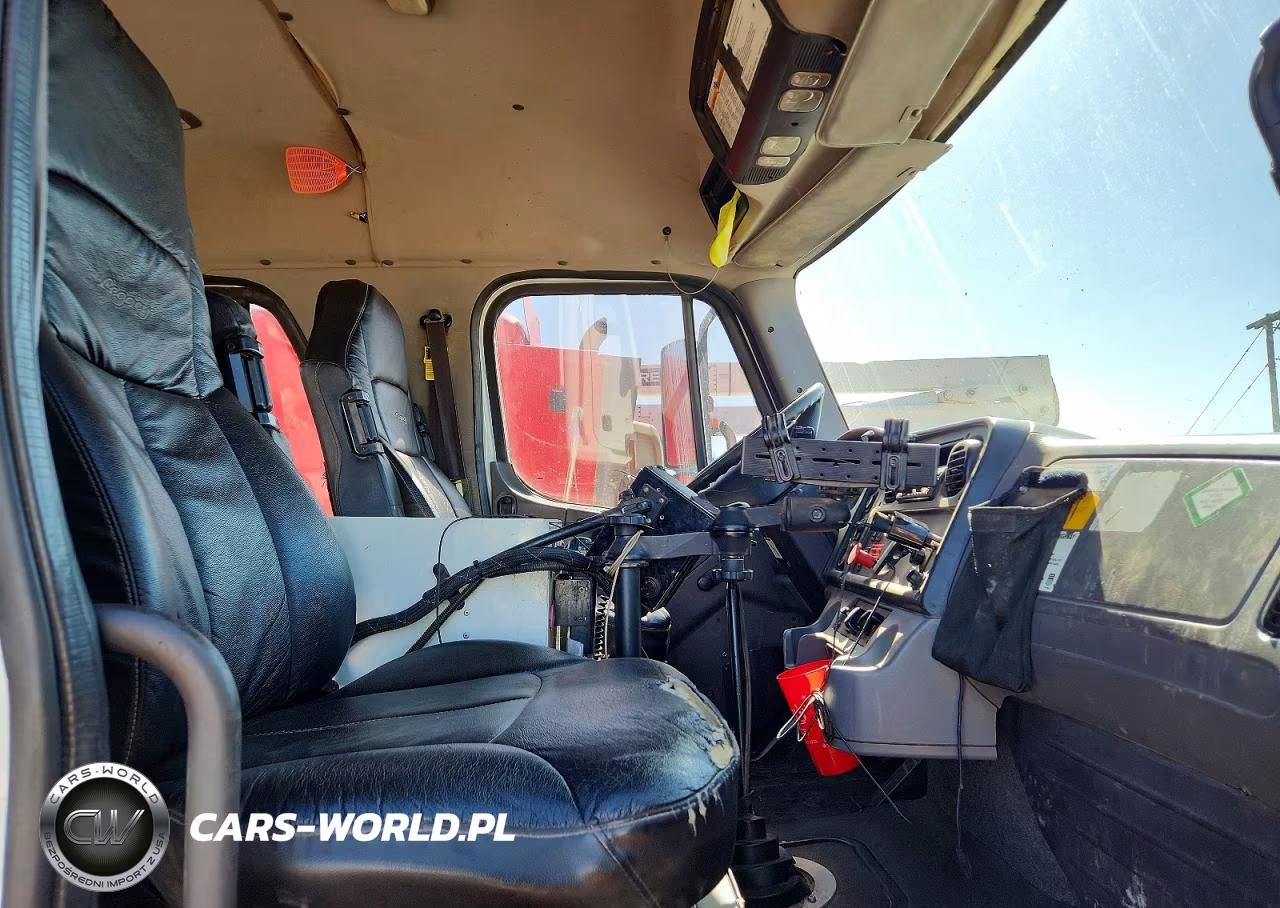 2016 Freightliner 108Sd Crane Truck VIN:1FVHG5CY1GHHU8675 - 5