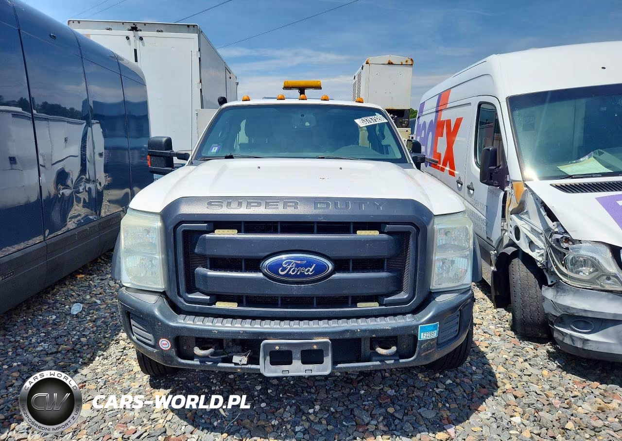 2015 Ford F550 Super Duty VIN:1FDUF5HTXFEC39042 - 5