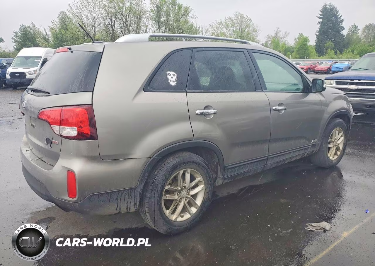 2015 Kia Sorento Lx VIN:5XYKTCA69FG631868 - 3