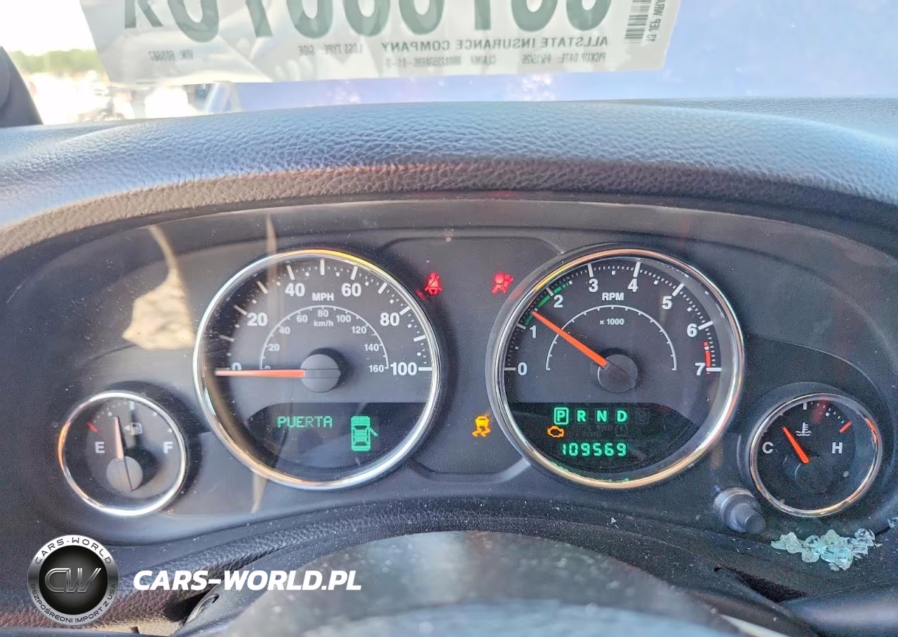 2013 Jeep Wrangler Unlimited Sahara VIN:1C4BJWEG4DL608607 - 9