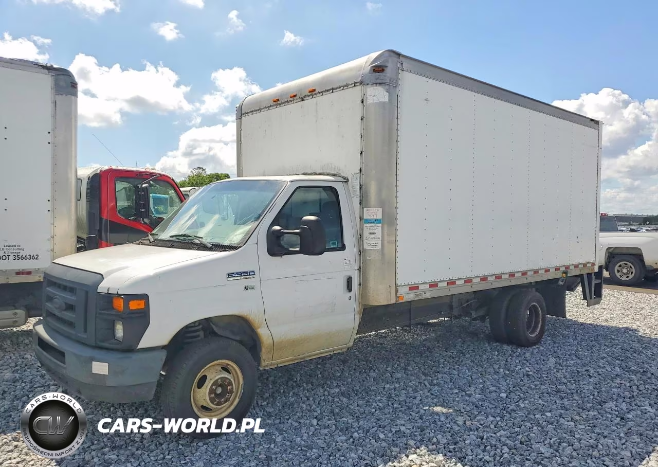 2016 Ford Econoline E350 Super Duty Cutaway Van
