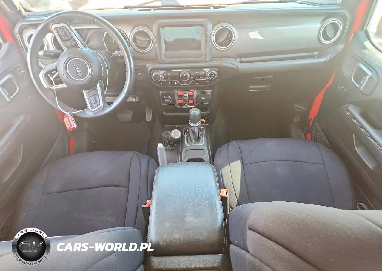 2019 Jeep Wrangler Unlimited Sahara VIN:1C4HJXEG9KW543359 - 8
