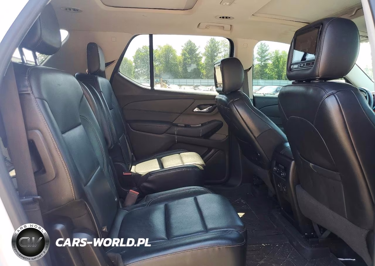 2018 Chevrolet Traverse Premier VIN:1GNERKKW9JJ116583 - 11