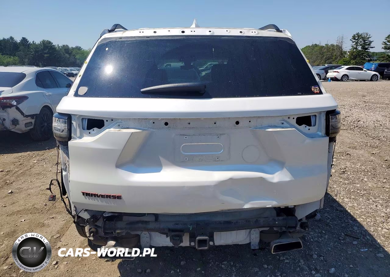 2018 Chevrolet Traverse Premier VIN:1GNERKKW9JJ116583 - 6