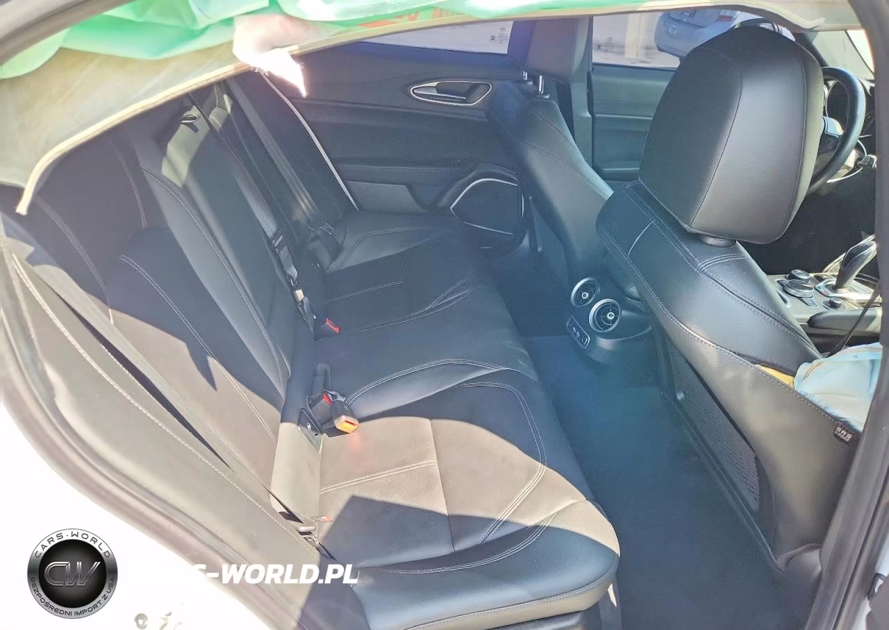 2022 Alfa Romeo Giulia Super VIN:ZARFANBN7N7656813 - 10