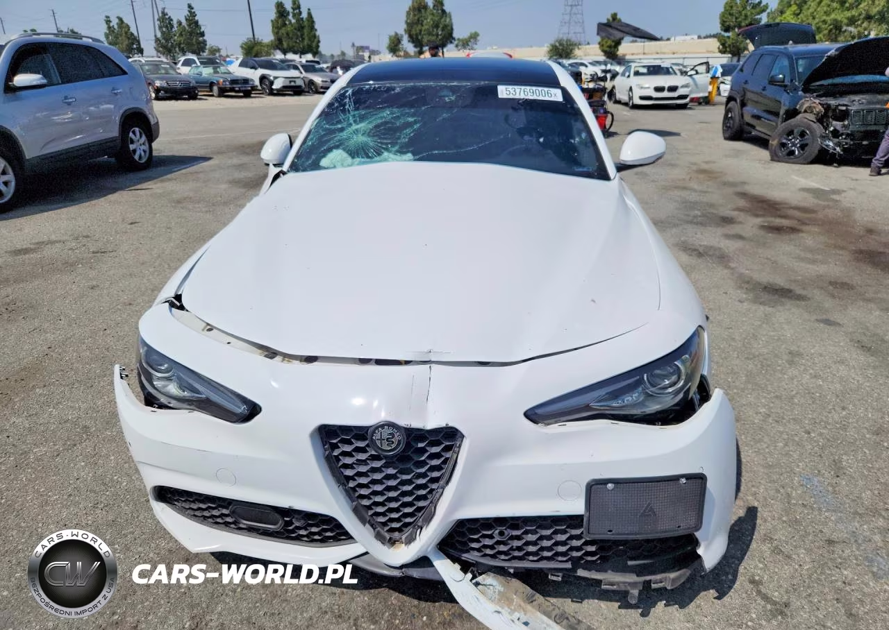 2022 Alfa Romeo Giulia Super VIN:ZARFANBN7N7656813 - 5