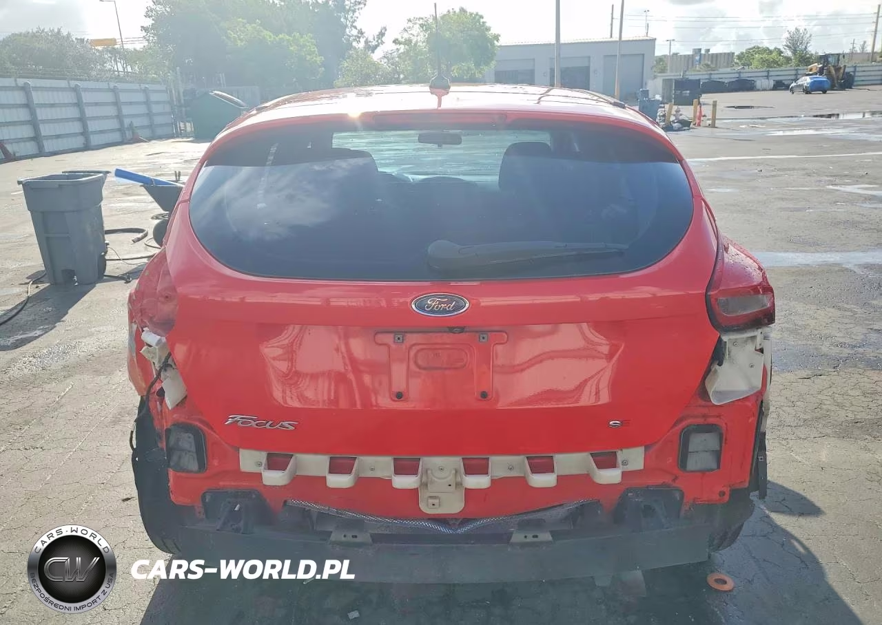 2017 Ford Focus Se VIN:1FADP3K22HL246920 - 6