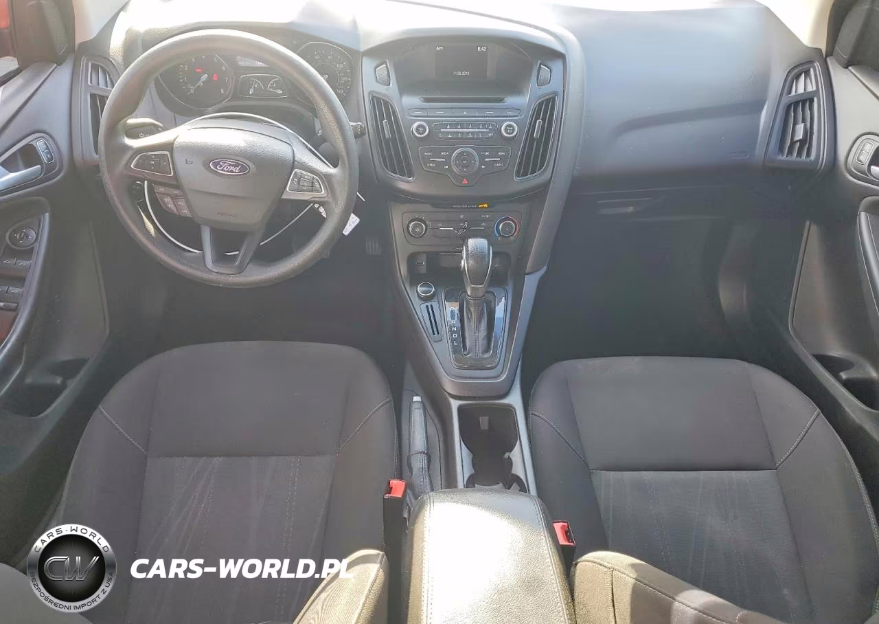 2017 Ford Focus Se VIN:1FADP3K22HL246920 - 8