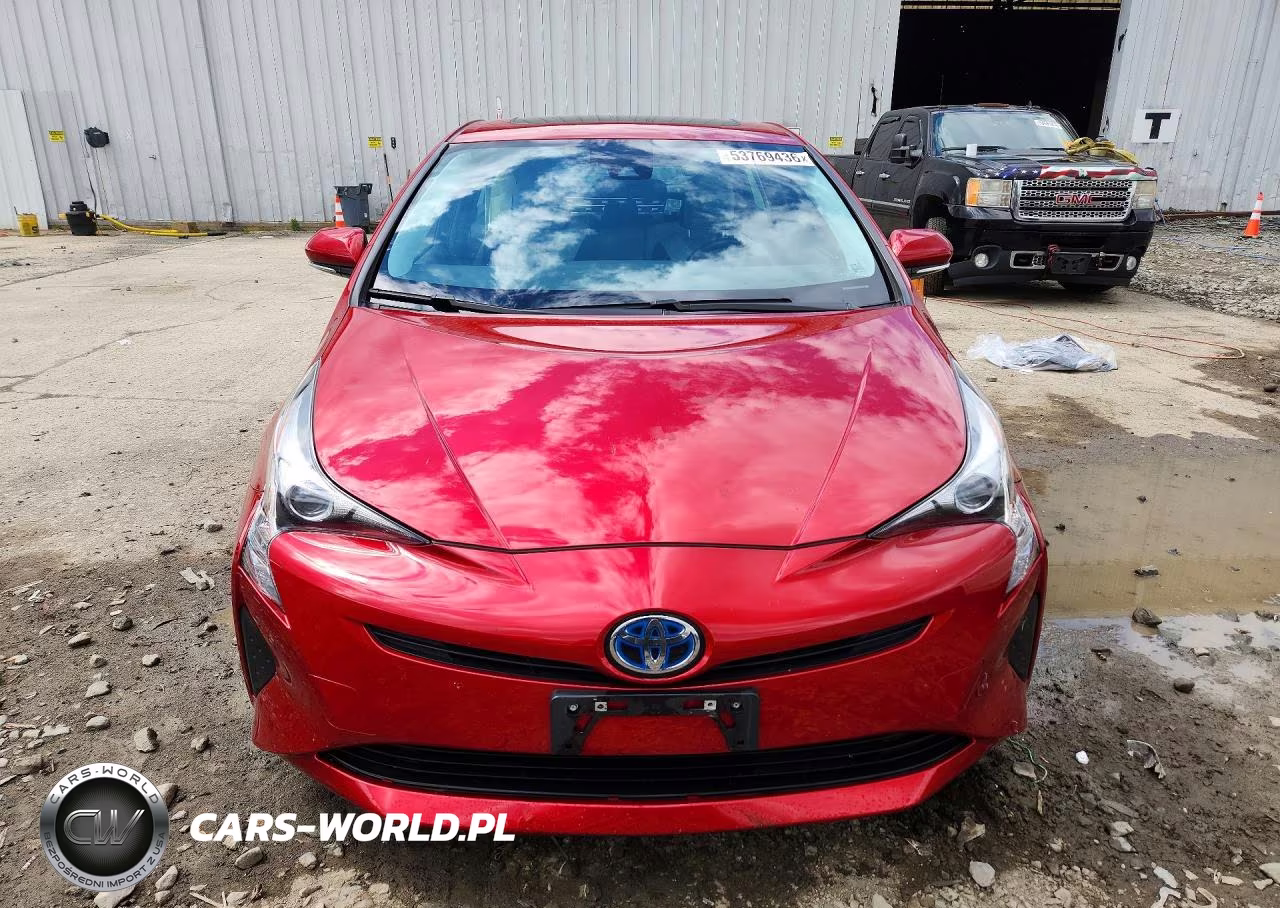 2016 Toyota Prius Three VIN:JTDKARFU8G3522727 - 5