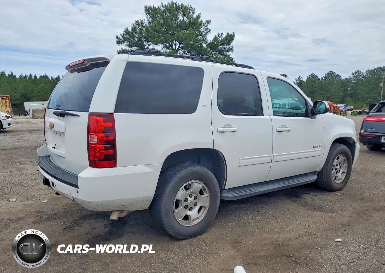 2013 Chevrolet Tahoe C1500 Lt VIN:1GNSCBE03DR312455 - 3