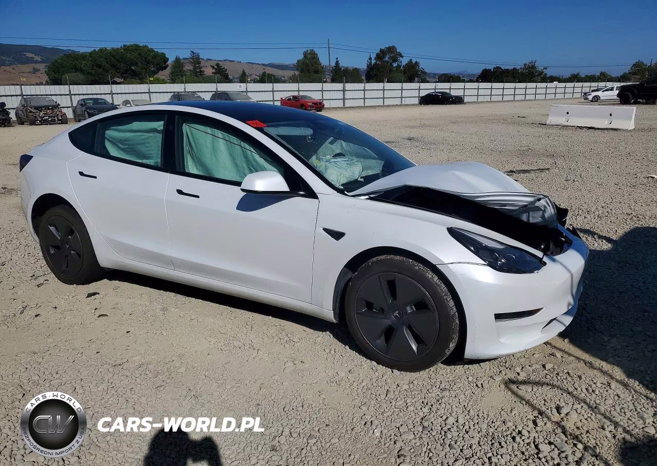 2023 Tesla Model 3 VIN:5YJ3E1EA2PF545988 - 4