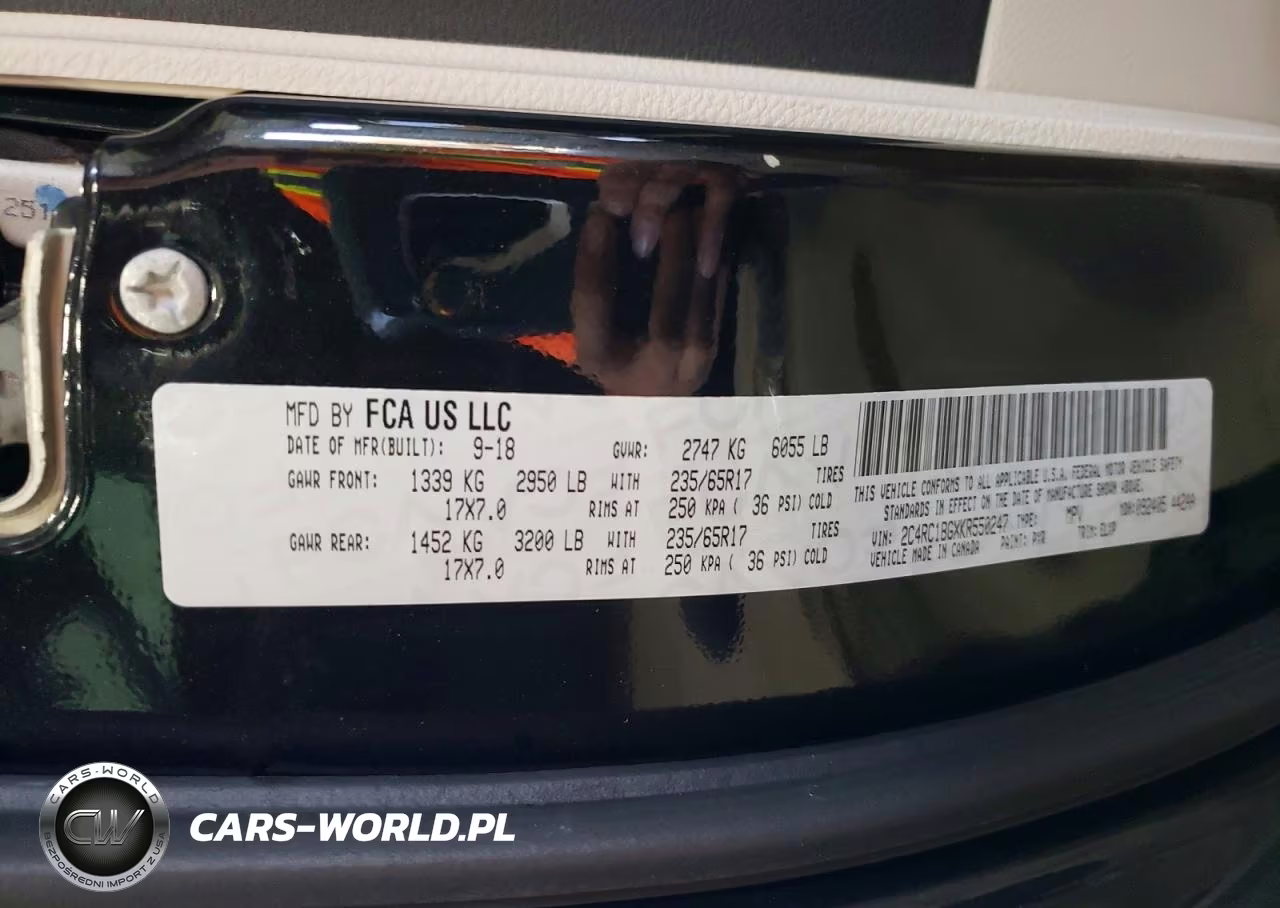 2019 Chrysler Pacifica Touring L VIN:2C4RC1BGXKR550247 - 13