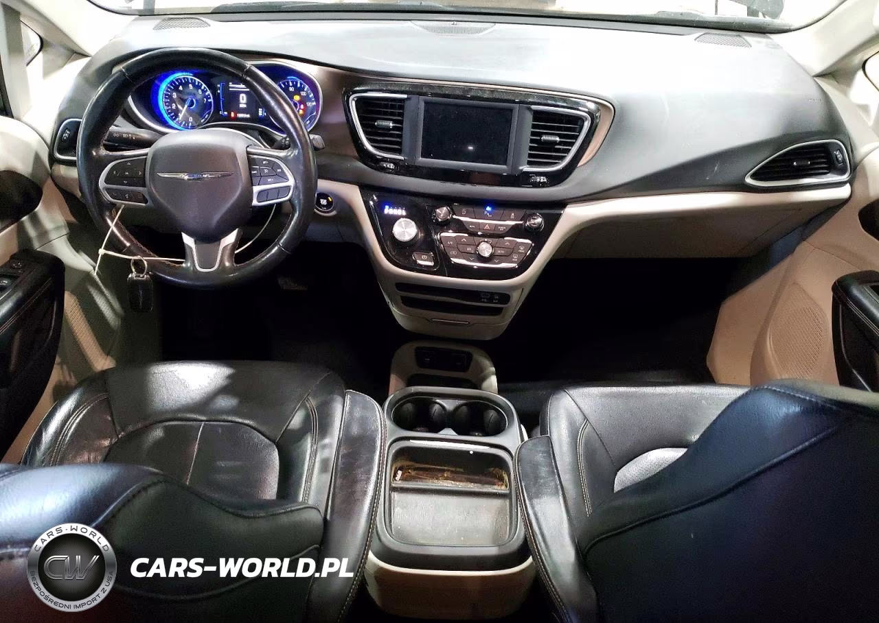 2019 Chrysler Pacifica Touring L VIN:2C4RC1BGXKR550247 - 8