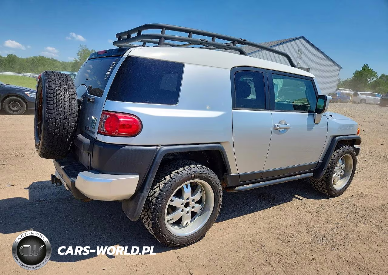 2007 Toyota Fj Cruiser Base VIN:JTEBU11F870038832 - 3